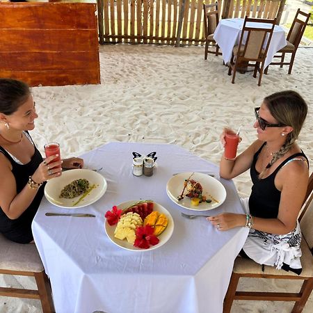 Relax Hotel Taj Nungwi Ngoại thất bức ảnh