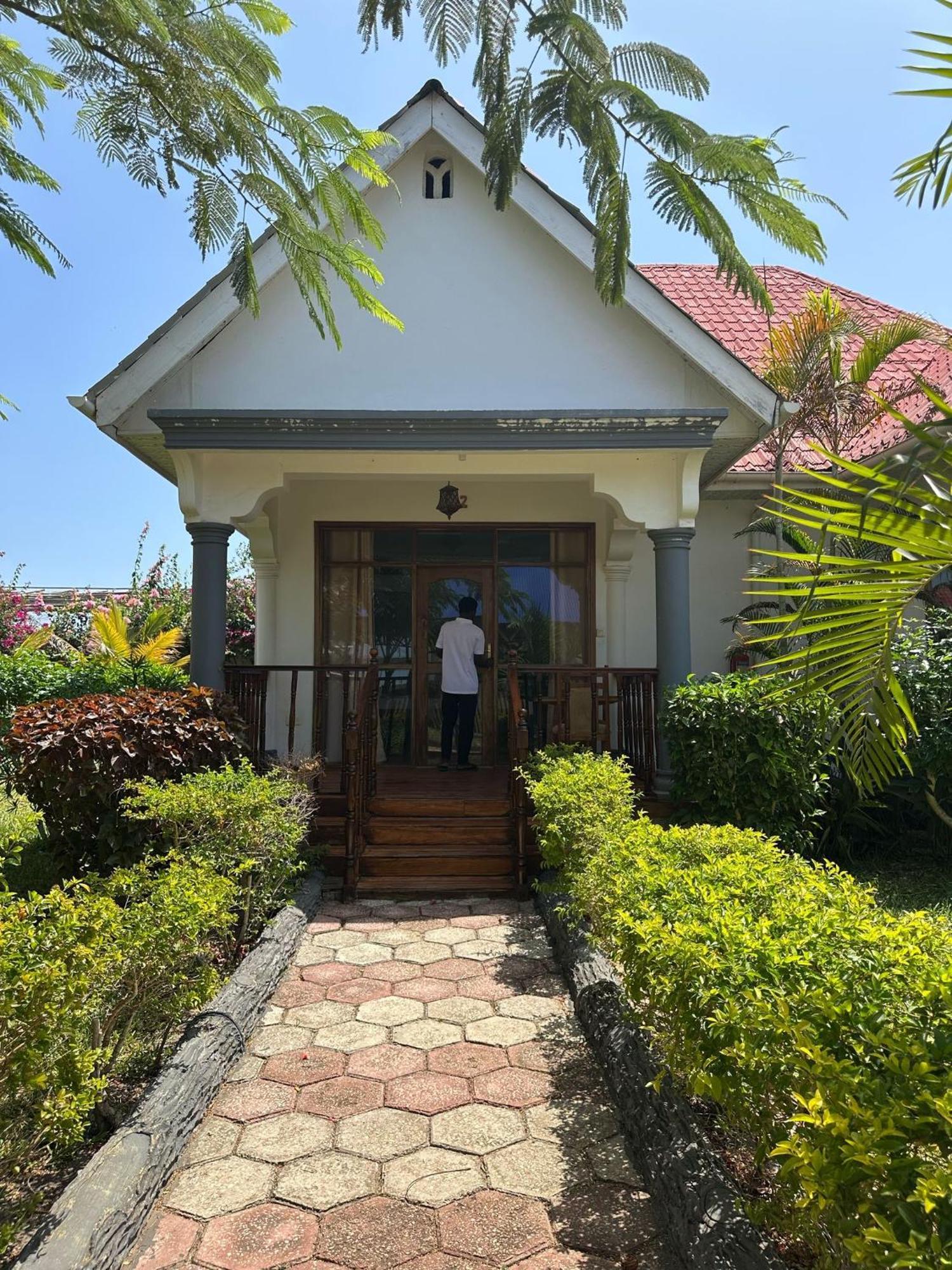Relax Hotel Taj Nungwi Ngoại thất bức ảnh